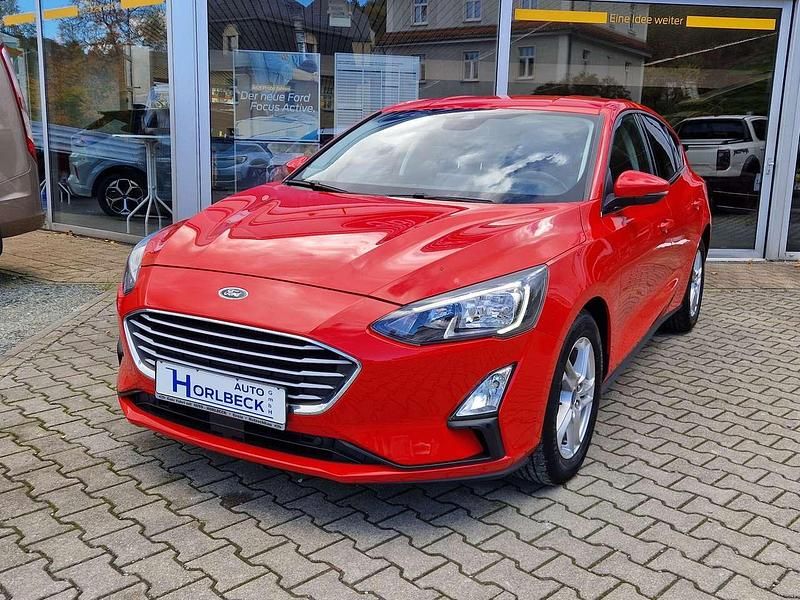 Race red Gebraucht 2021 Ford Focus Kleinwagen | 12.950 € (Superpreis) - Bild 1/4