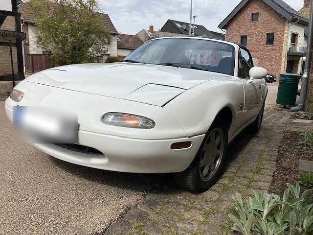 Second-hand Mazda MX5 116 CP (85 kW) 1991 Alb Cabrio