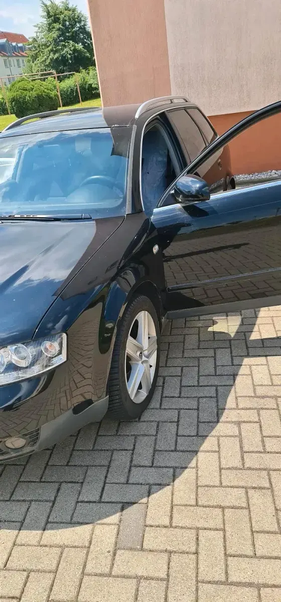 Gebraucht Audi A4 101 PS (74 kW) 2003 Schwarz Kombi