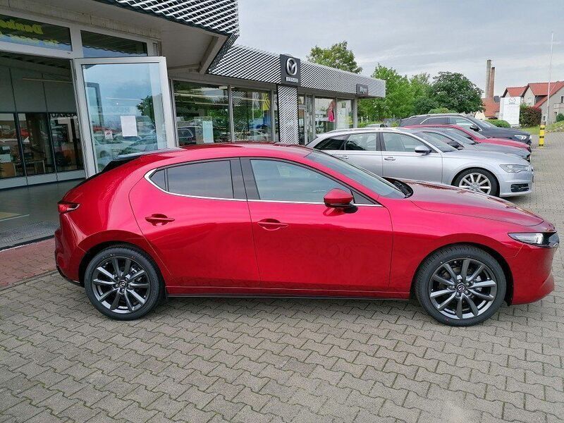 Gebraucht Mazda 3 Exclusive-Line 150 PS (110 kW) 2023 Soul red crystal m (metallic) Kleinwagen