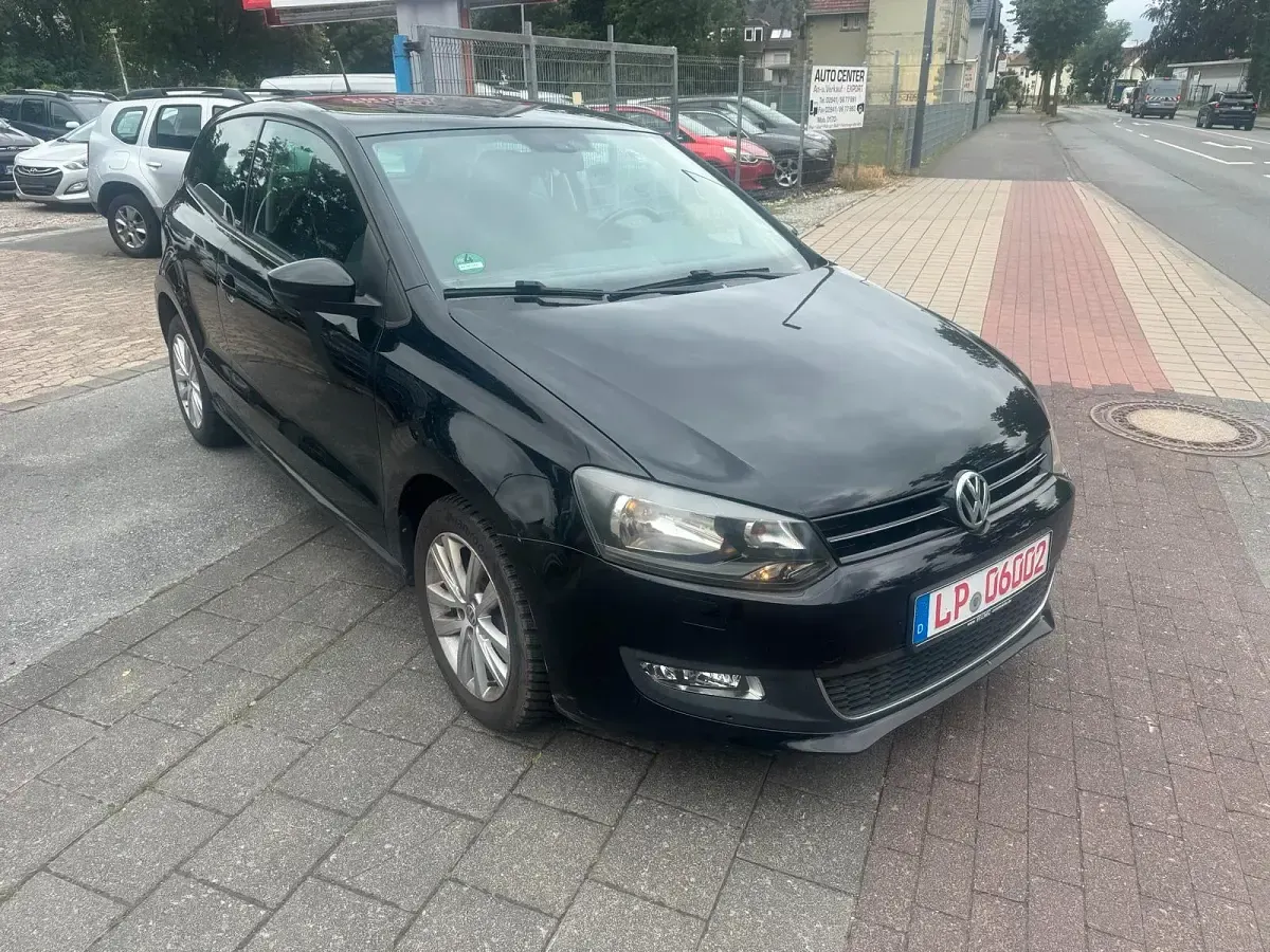 Gebraucht VW Polo Style 60 PS (44 kW) 2012 Schwarz Kleinwagen