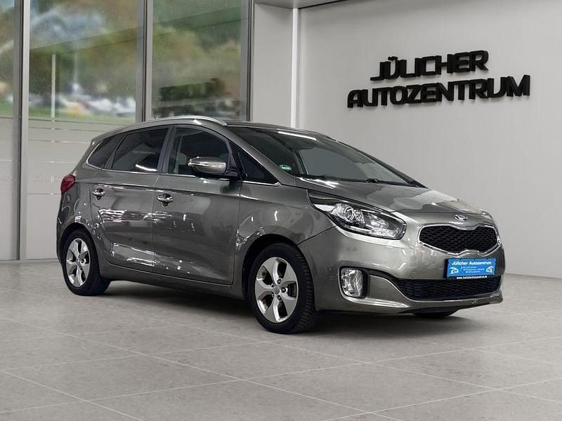 Grau Gebraucht 2014 Kia Carens Van / Kleinbus | 8.990 € (Superpreis) - Bild 1/4
