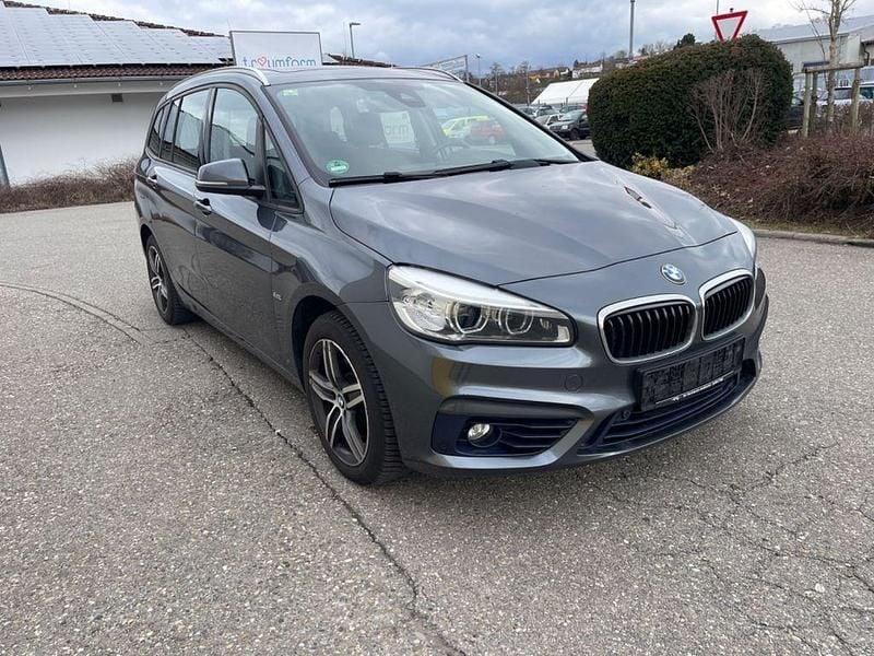 Gebraucht BMW 218 Sport Line 150 PS (110 kW) 2015 Grau Kombi