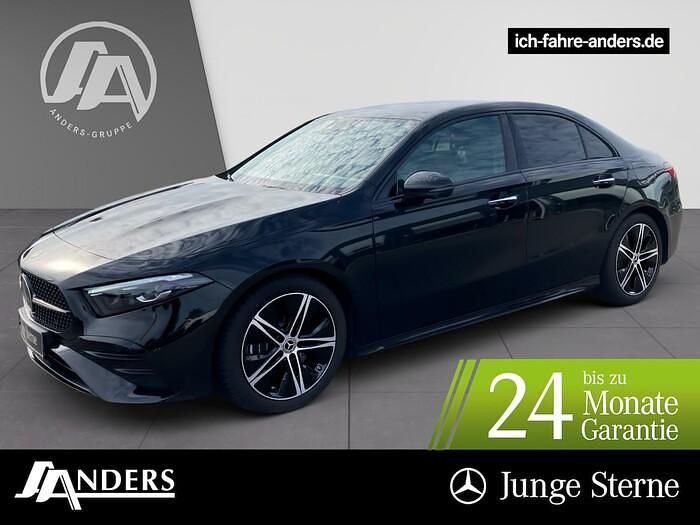 Kosmosschwarz Gebraucht 2023 Mercedes A220 Premium Limousine | 36.824 € (Fairer Preis) - Bild 1/3