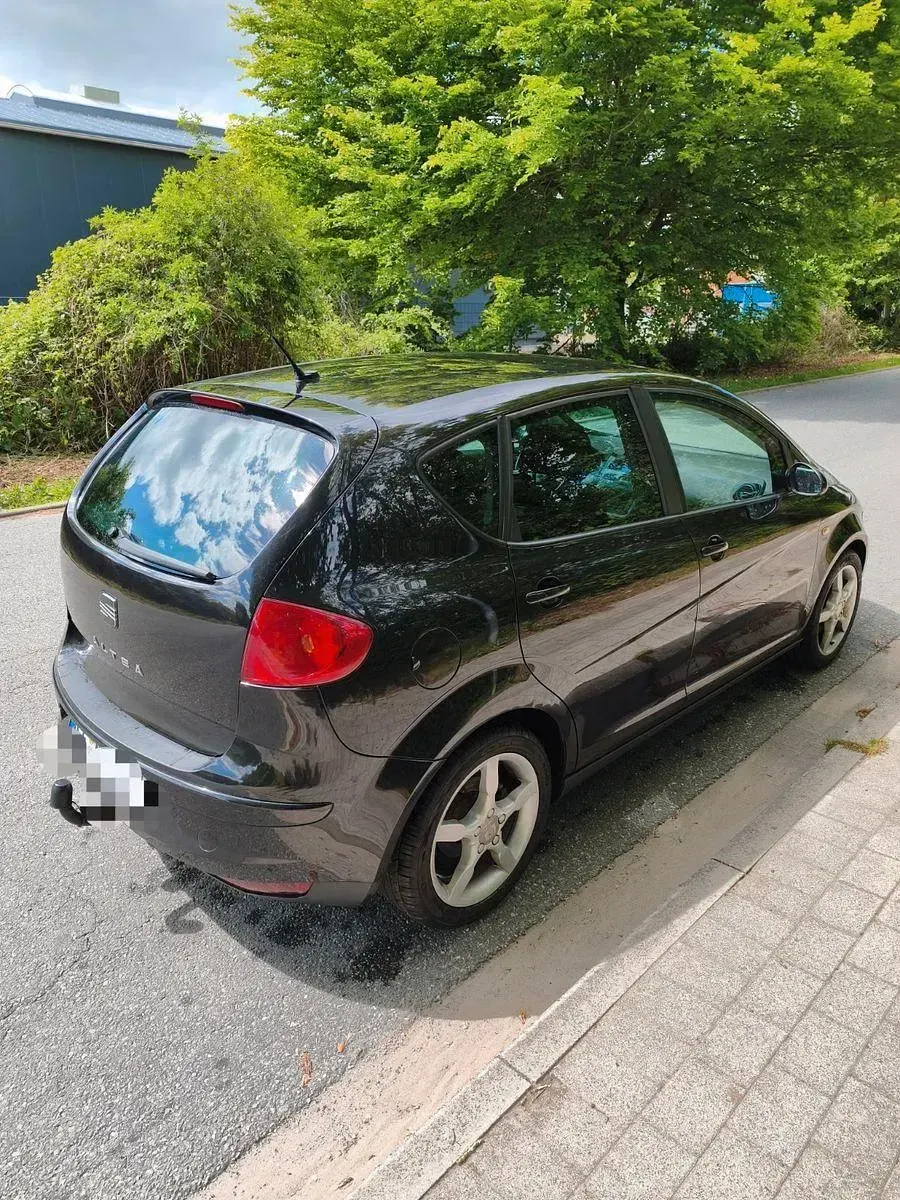 Używany Seat Altea 140 KM (102 kW) 2007 Czarny Minivan