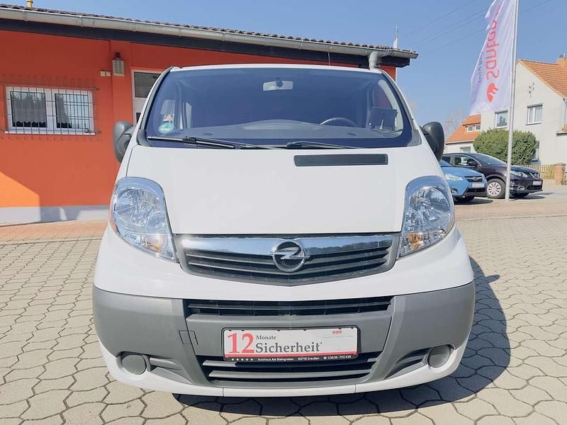 Gebraucht Opel Vivaro 90 PS (66 kW) 2011 Casabl/arctic/eisweiss/kaolin Van / Kleinbus