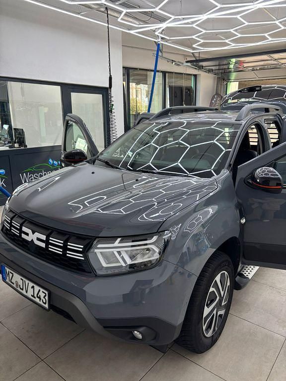 Gebraucht Dacia Duster Extreme 101 PS (74 kW) 2023 Grau SUV