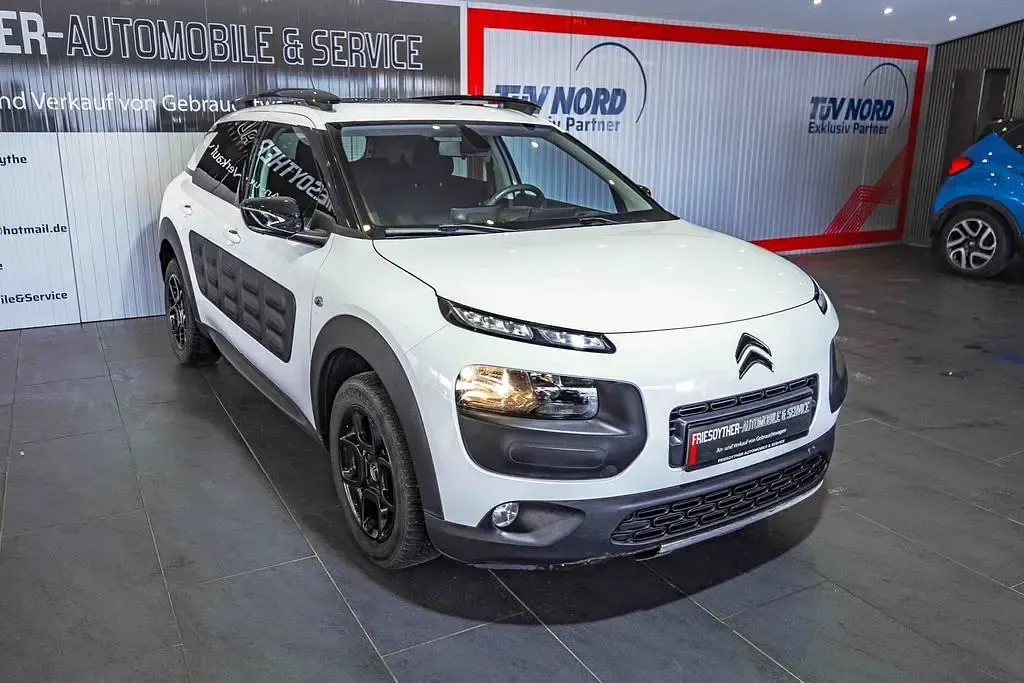 Gebraucht Citroën C4 Shine 82 PS (60 kW) 2016 Weiß SUV