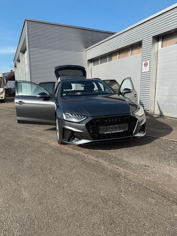 Gebraucht Audi A4 Ambiente 163 PS (119 kW) 2019 Grau Kombi