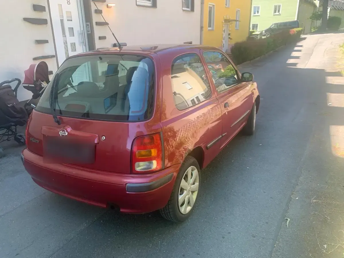 Used Nissan Micra 75 HP (55 kW) 1999 Red Hatchback