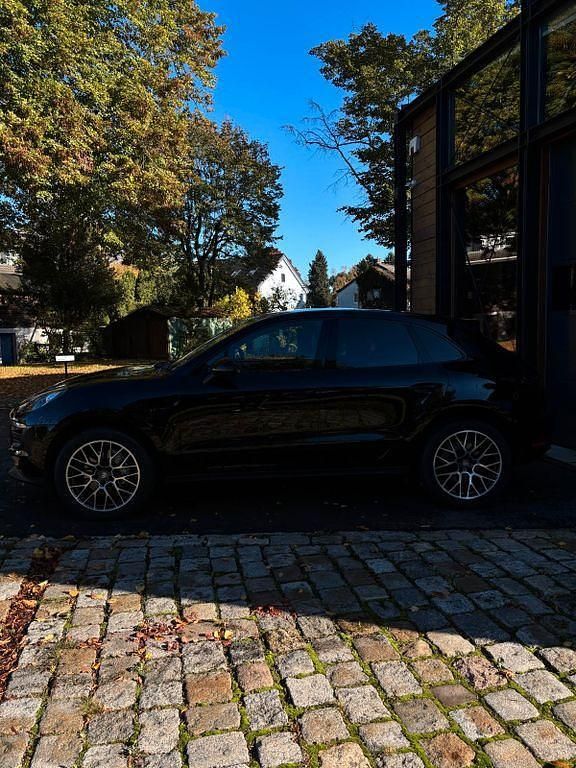 Gebraucht Porsche Macan S 258 PS (189 kW) 2017 Schwarz SUV
