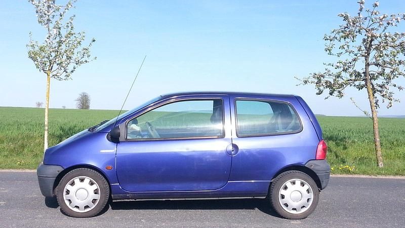 Second-hand Renault Twingo 58 CP (42 kW) 2000 Hatchback