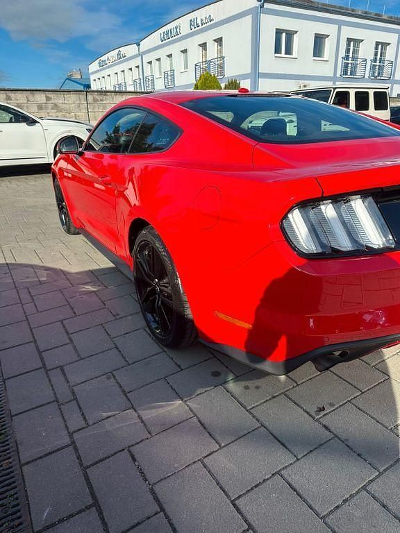 Gebraucht Ford Mustang 317 PS (233 kW) 2017 Rot Limousine