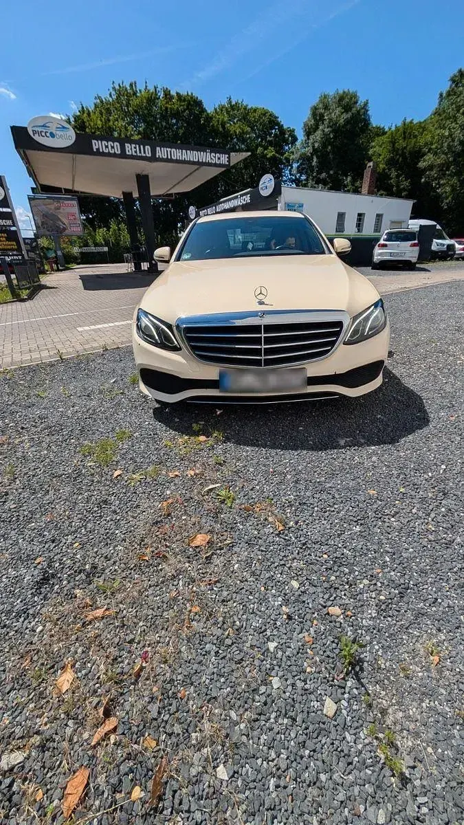 Gebraucht Mercedes E200 150 PS (110 kW) 2018 Beige Limousine
