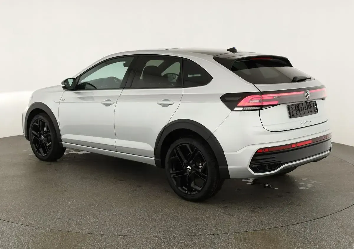 Nowe VW Taigo R-line 150 KM (110 kW) 2026 Srebrny SUV