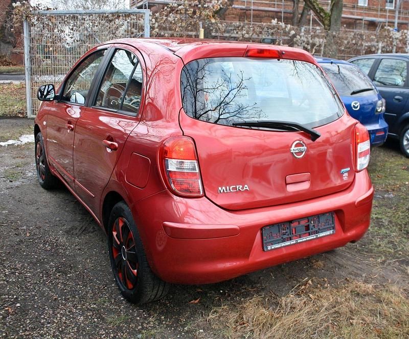 Gebraucht Nissan Micra Acenta 80 PS (58 kW) 2011 Rot Kleinwagen