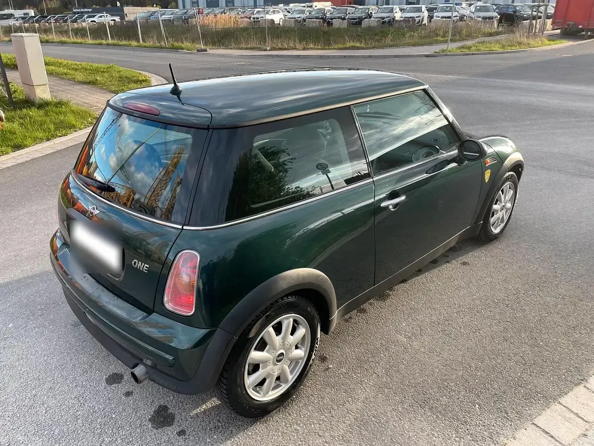 Usata Mini Cooper 90 CV (66 kW) 2004 Verde Utilitaria