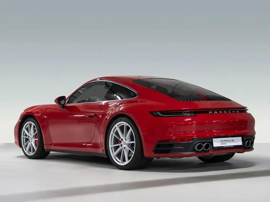 Gebraucht Porsche 992 450 PS (330 kW) 2020 Rot Coupé
