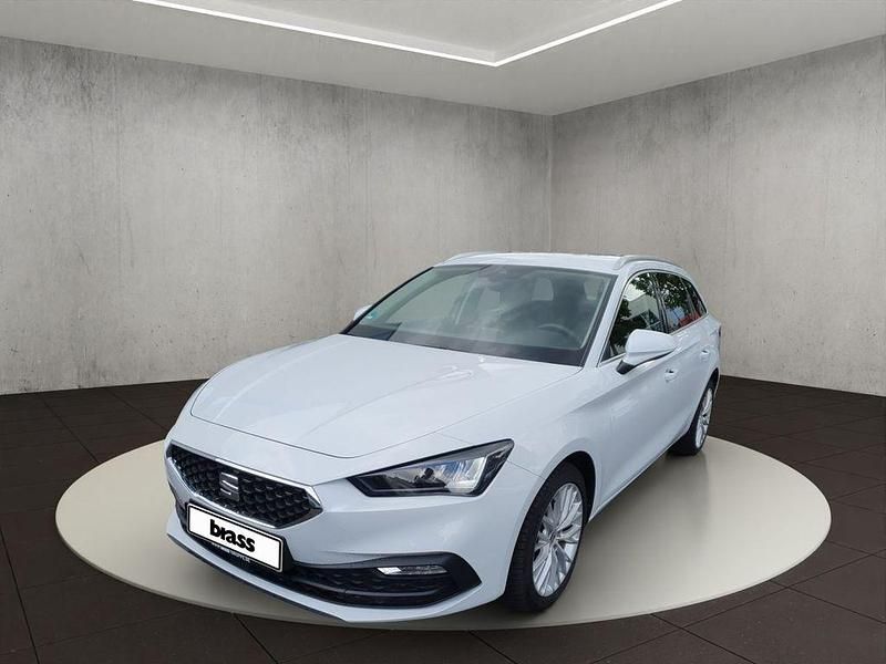 Nevada weiß metallic Gebraucht 2023 Seat Leon XCELLENCE Kombi | 23.980 € (Guter Preis) - Bild 1/4