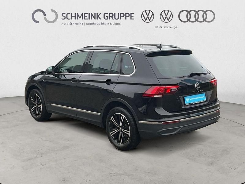 Gebraucht VW Tiguan Move 150 PS (110 kW) 2023 Deep black perleffekt SUV