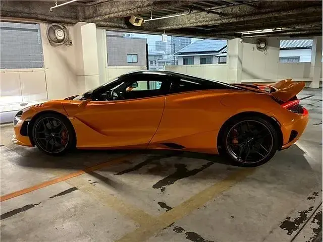 Gebraucht McLaren 750S 751 PS (552 kW) 2024 Orange Coupé