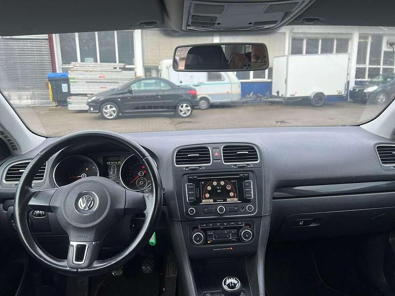 Gebraucht VW Golf VI Comfortline 105 PS (77 kW) 2010 Bluegraphit perleffekt Kleinwagen