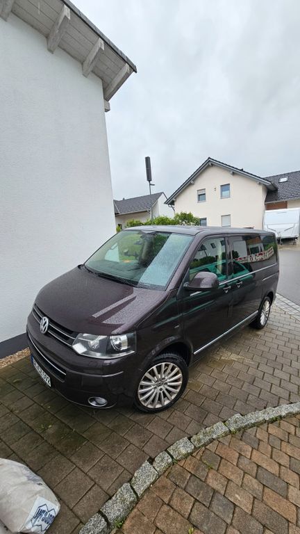Violet Gebraucht 2011 VW T5 Highline Van | 20.000 € (Fairer Preis) - Bild 1/4