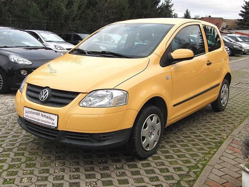 Second-hand VW Fox 54 CP (39 kW) 2007 Galben Hatchback