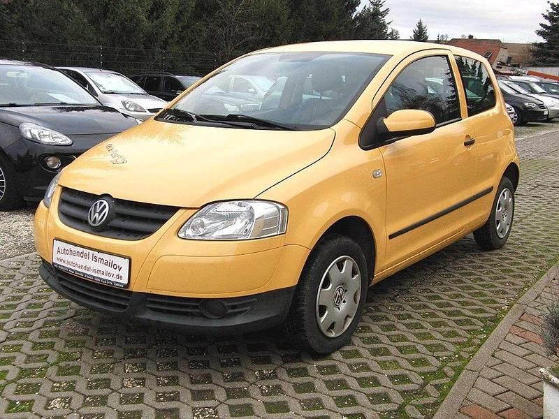 Gelb Gebraucht 2007 VW Fox Kleinwagen | 2.900 € (Teuer) - Bild 1/4