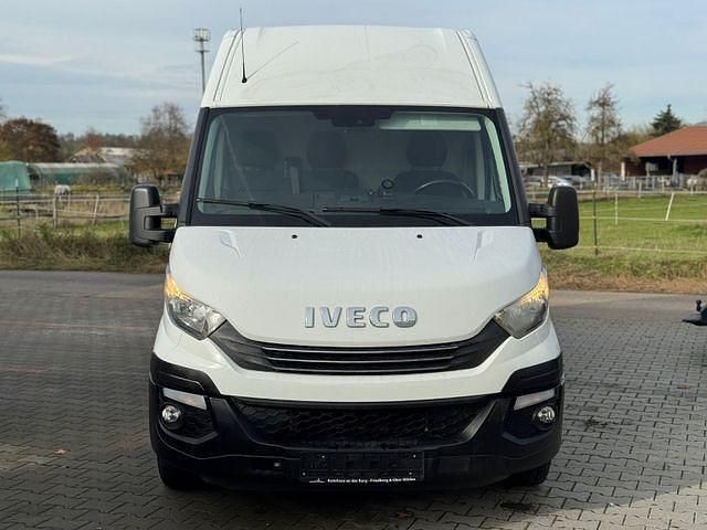 Gebraucht Iveco Daily 156 PS (114 kW) 2018 Weiß Van / Kleinbus