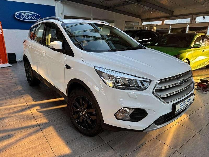 Gebraucht Ford Kuga Cool & Connect 150 PS (110 kW) 2019 Frostweiß SUV
