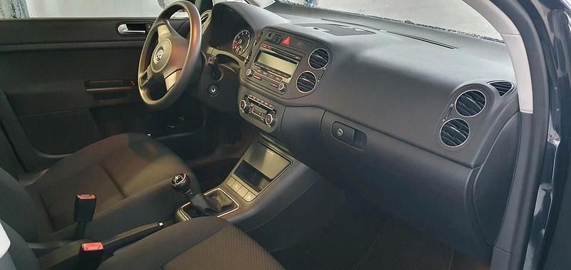 Gebraucht VW Golf VI 105 PS (77 kW) 2010 Schwarz Kleinwagen