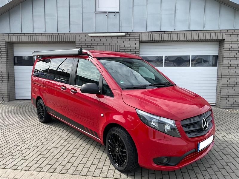 Rot Gebraucht 2018 Mercedes V250 Marco Polo Van / Kleinbus | 46.500 € (Superpreis) - Bild 1/4