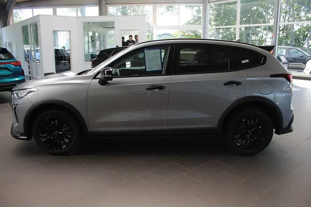 Neu Haval Jolion Lux 177 PS (130 kW) 2026 Grau SUV
