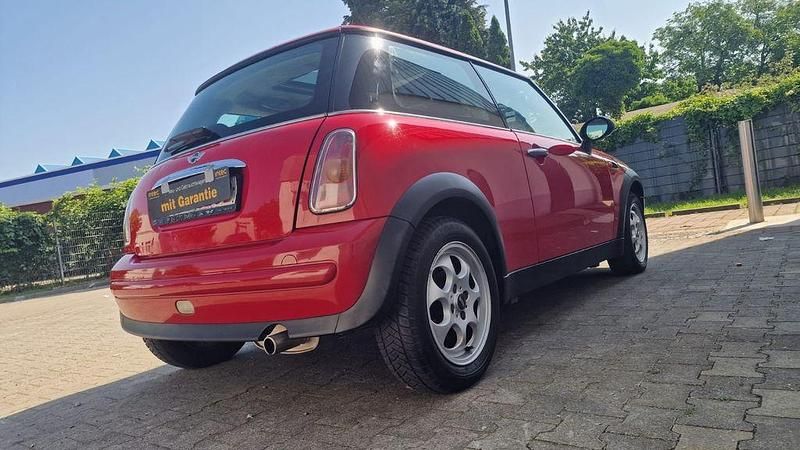 Usata Mini ONE 90 CV (66 kW) 2002 Rosso Utilitaria