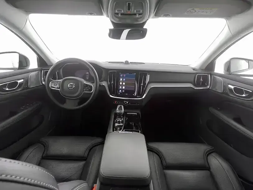 Gebraucht Volvo V60 Plus 455 PS (334 kW) 2024 Silber Kombi