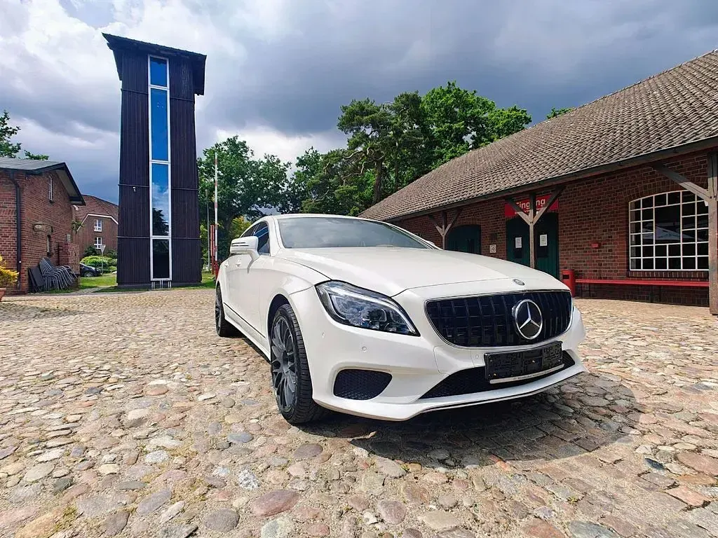 Gebraucht Mercedes CLS250 204 PS (150 kW) 2014 Dimant weiß bright designo Coupé