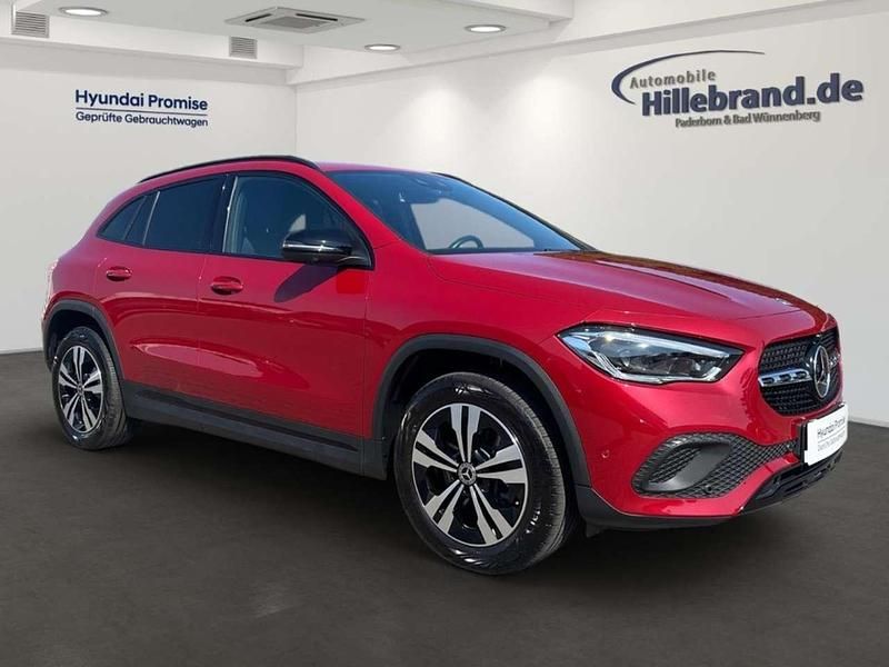 Gebraucht Mercedes GLA220 Progressive 190 PS (139 kW) 2022 Rot SUV