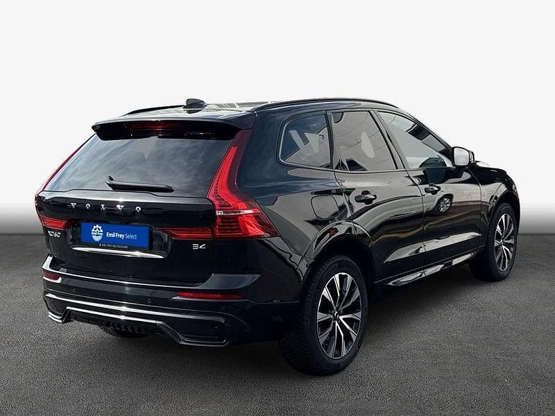 Gebraucht Volvo XC60 Plus 197 PS (144 kW) 2024 Onyx black metallic SUV