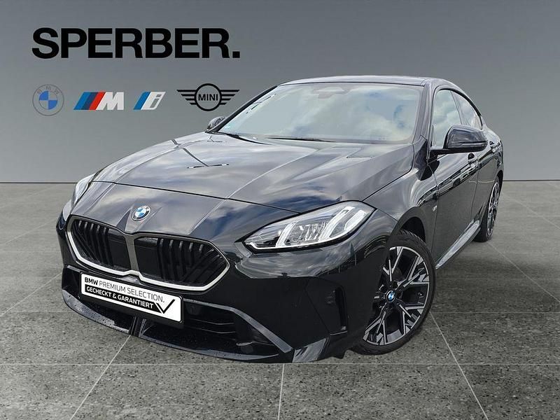 Schwarz Gebraucht 2025 BMW 220 M Sport Limousine | 35.900 € (Fairer Preis) - Bild 1/4