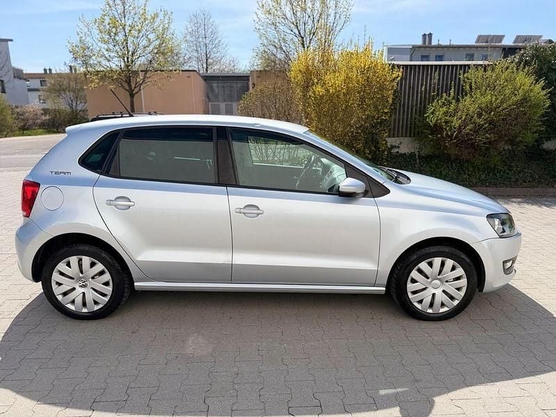 Second-hand VW Polo Team 86 CP (63 kW) 2010 Argintiu Hatchback