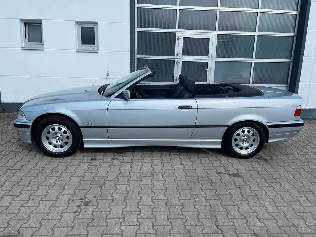 Gebraucht BMW 318 Cabriolet 116 PS (85 kW) 1999 Silber Cabrio