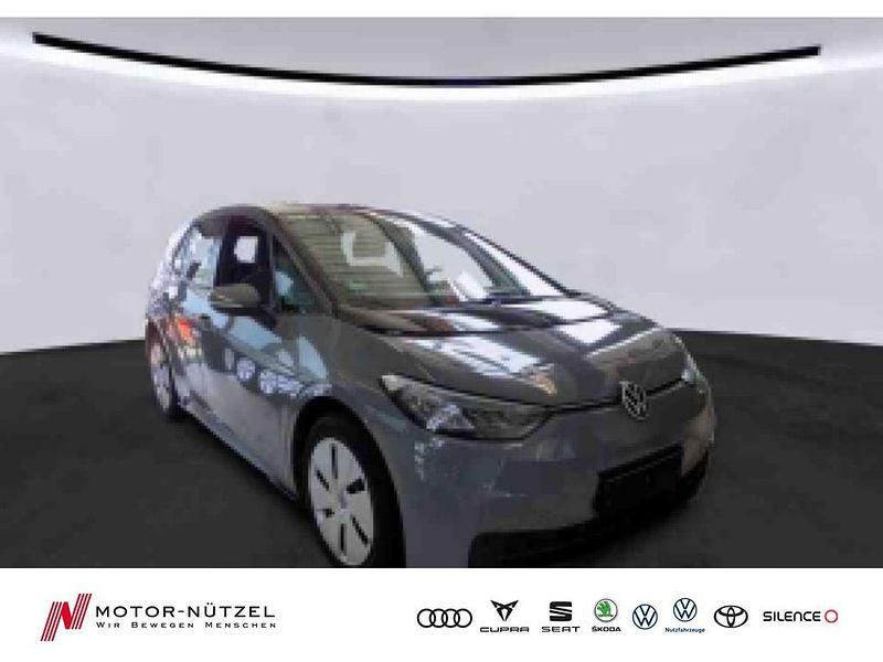 Grau Gebraucht 2021 VW ID.3 Pro Performance Kleinwagen | 18.930 € (Guter Preis) - Bild 1/4