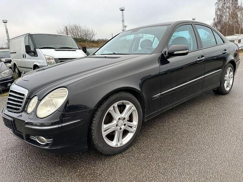 Schwarz Gebraucht 2008 Mercedes E230 Limousine | 5.000 € (Superpreis) - Bild 1/4