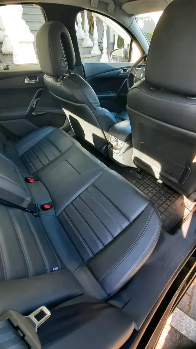 Gebraucht Peugeot 508 SW 156 PS (114 kW) 2011 Schwarz Kombi