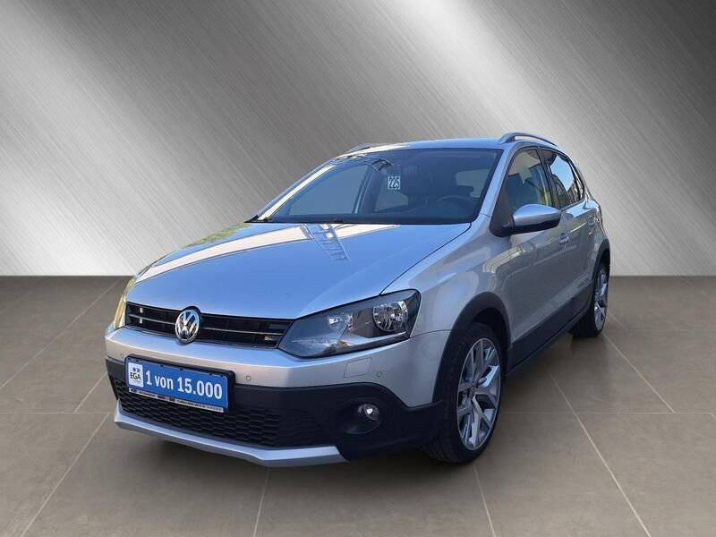 Silber metallic Gebraucht 2016 VW Polo Cross Kleinwagen | 10.660 € (Fairer Preis) - Bild 1/4