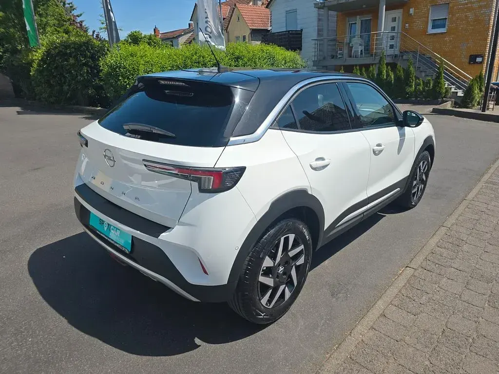 Używany Opel Mokka Elegance 131 KM (96 kW) 2022 Biały SUV