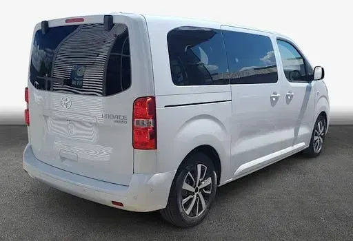 Neu Toyota Proace Verso 180 PS (132 kW) 2026 Weiß Kombi