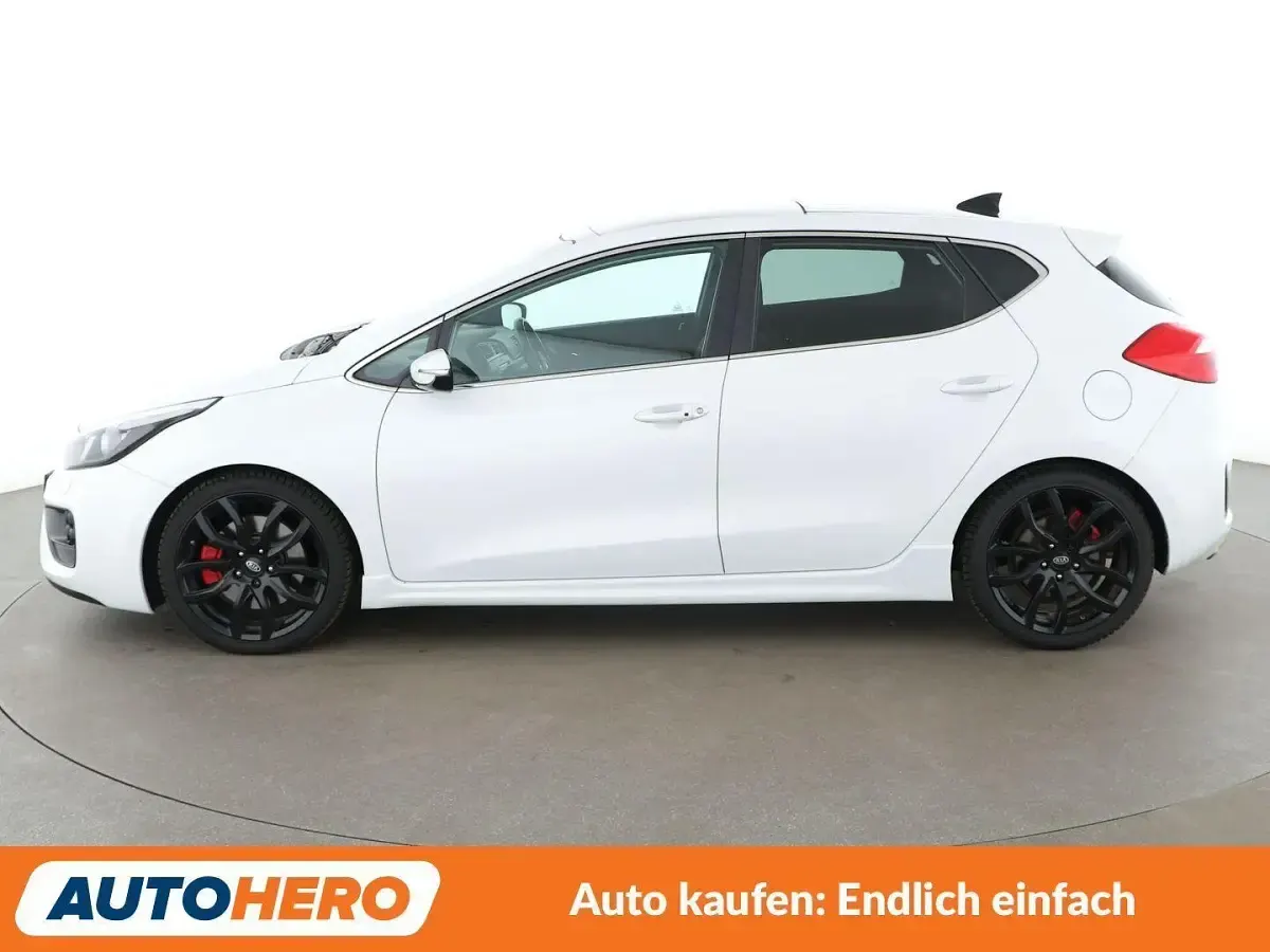 Gebraucht Kia Ceed GT-Track 204 PS (150 kW) 2018 Weiß Kleinwagen