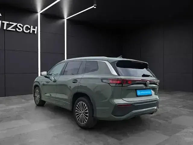Gebraucht VW Tayron Life 150 PS (110 kW) 2025 Grün SUV